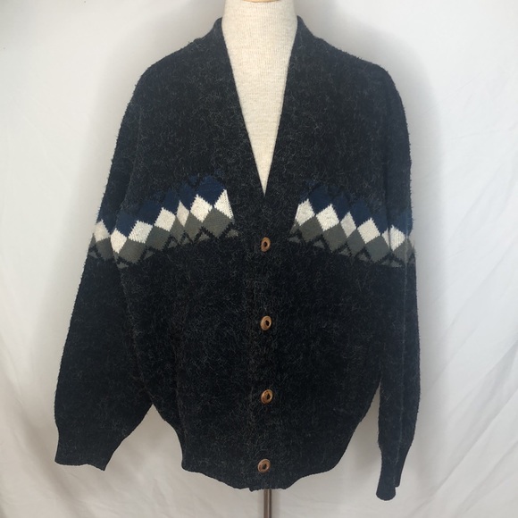 🔹 Ruminahui Cardigan - Picture 1 of 4